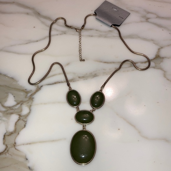 Big Dark Green Stone Statement Necklace - Picture 1 of 3